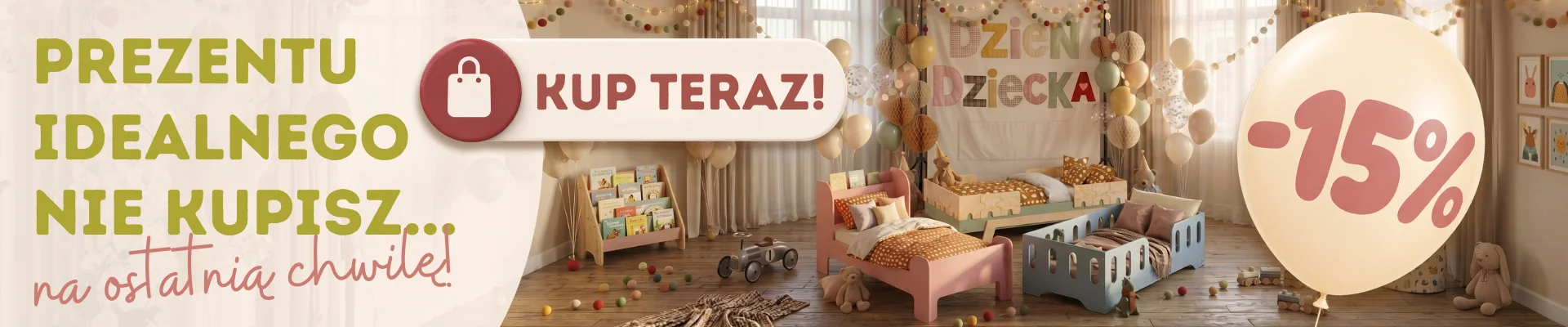 Kolorowe łóżka dziecięce w pokoju z dekoracjami na Dzień Dziecka i promocją -15%