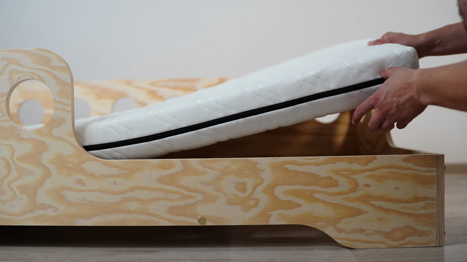 Zestaw Materac piankowy 12 cm i Prześcieradło dla dziecka Średnia twardość (H2)