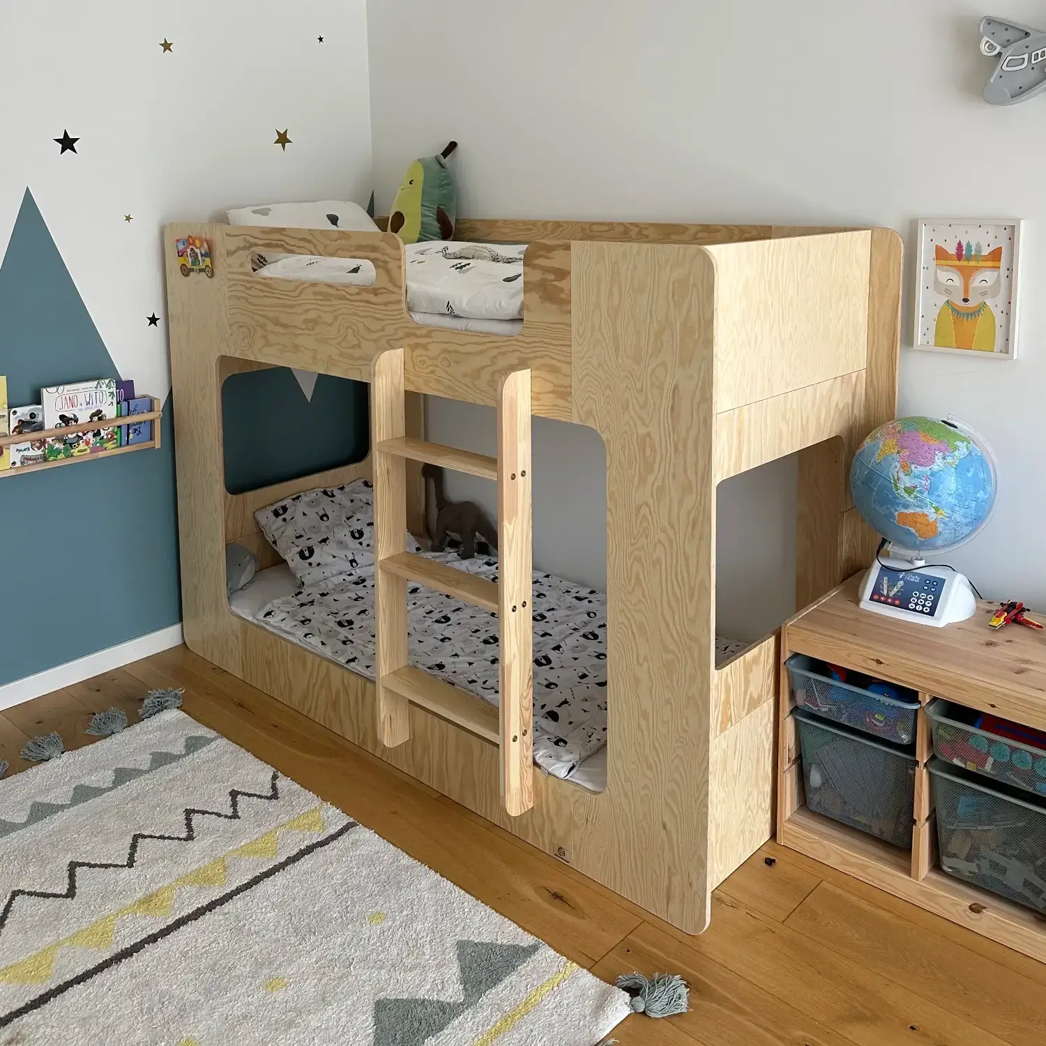 Łóżko piętrowe dla dzieci ze stelażem MIMI Montessori Drewniane